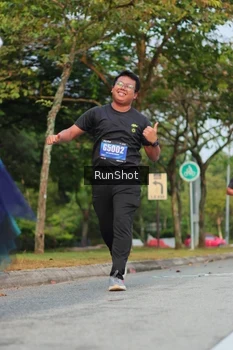Runner Photo 5687154