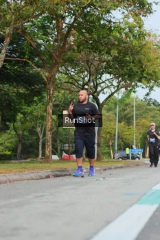 Runner Photo 5687294
