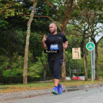 Runner Photo 5687319