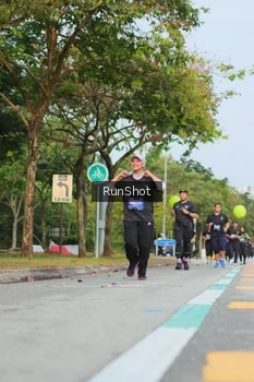 Runner Photo 5687369