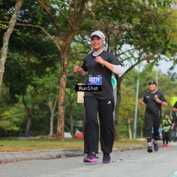 Runner Photo 5687378