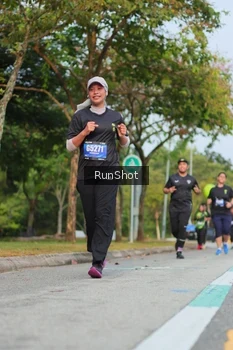 Runner Photo 5687390