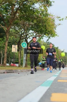 Runner Photo 5687406