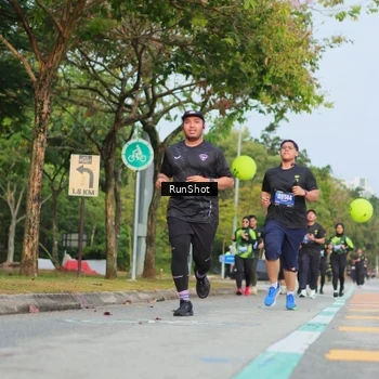 Runner Photo 5687413