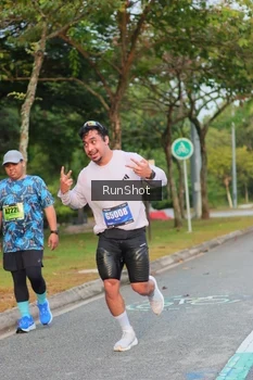 Runner Photo 5687472