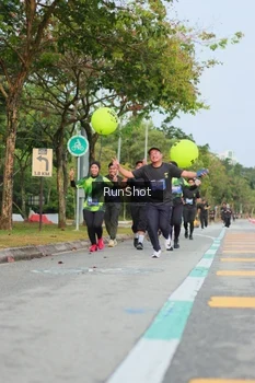 Runner Photo 5687476