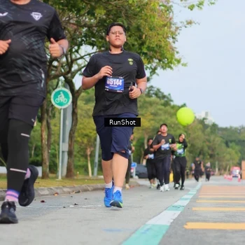 Runner Photo 5687477