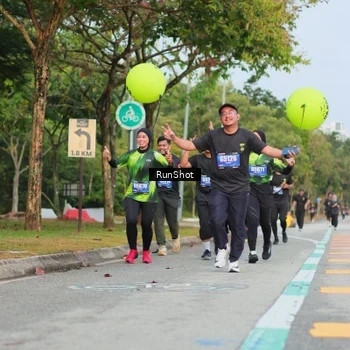 Runner Photo 5687481