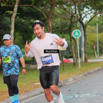 Runner Photo 5687494