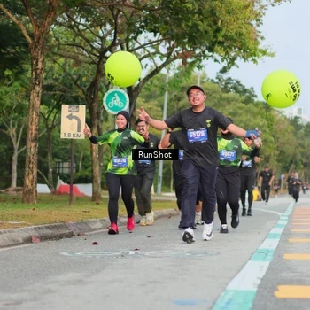 Runner Photo 5687495