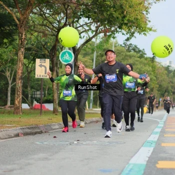 Runner Photo 5687497