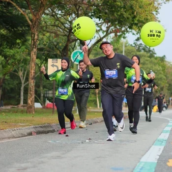 Runner Photo 5687515