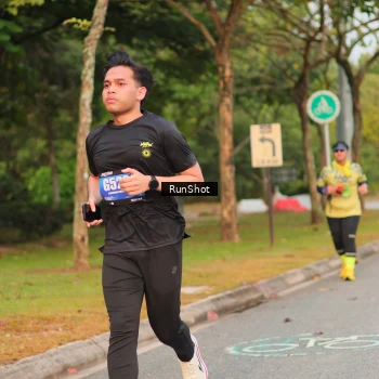 Runner Photo 5687549