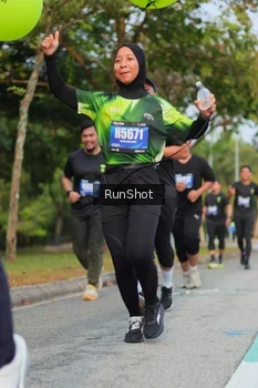 Runner Photo 5687592