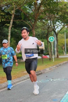 Runner Photo 5687599