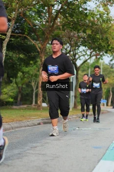 Runner Photo 5687640