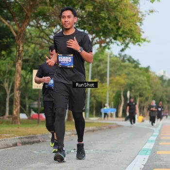 Runner Photo 5687674