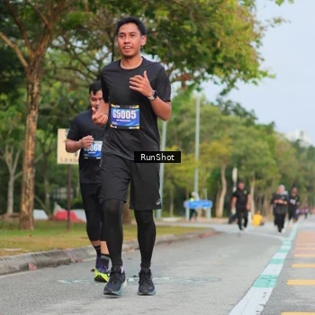 Runner Photo 5687675