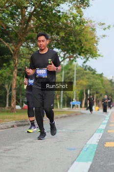 Runner Photo 5687688