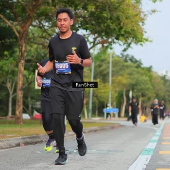 Runner Photo 5687705