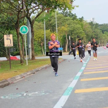 Runner Photo 5687718