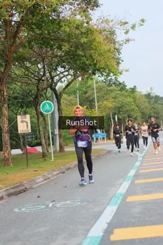 Runner Photo 5687768