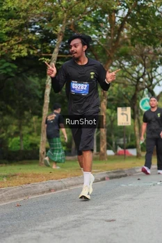 Runner Photo 5687787