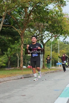 Runner Photo 5687817