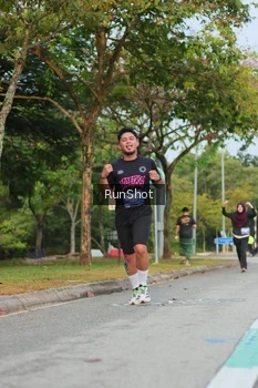 Runner Photo 5687819