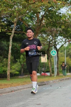 Runner Photo 5687838