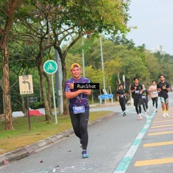 Runner Photo 5687844