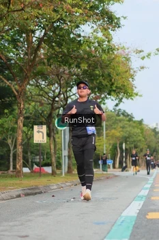 Runner Photo 5687925