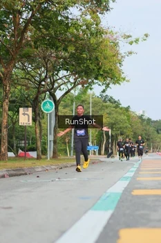 Runner Photo 5687982