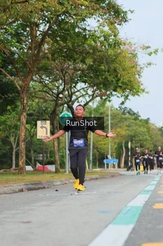 Runner Photo 5687991