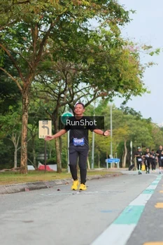 Runner Photo 5687993