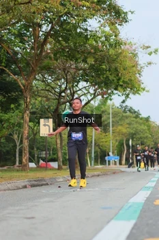 Runner Photo 5687998