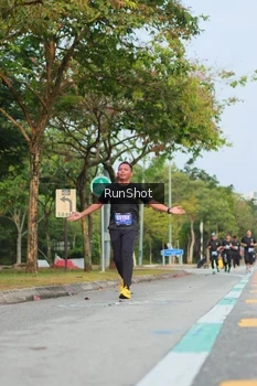 Runner Photo 5688003