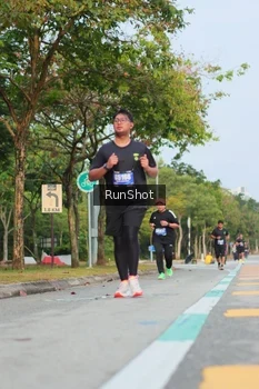 Runner Photo 5688060