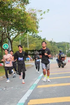 Runner Photo 5688074