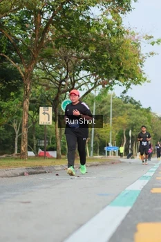 Runner Photo 5688075