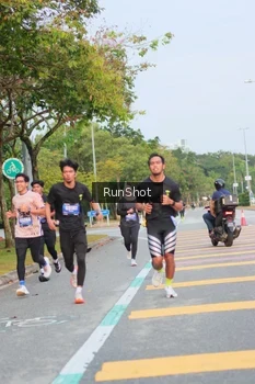 Runner Photo 5688076