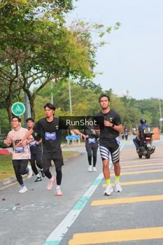 Runner Photo 5688085