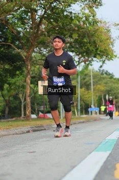 Runner Photo 5688090