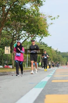 Runner Photo 5688093