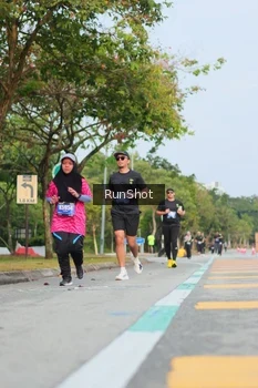 Runner Photo 5688097