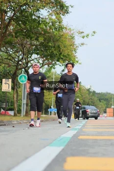 Runner Photo 5688165