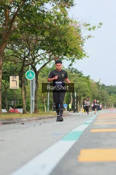 Runner Photo 5688357