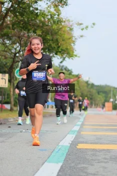 Runner Photo 5688396