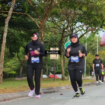 Runner Photo 5688472