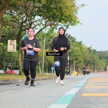 Runner Photo 5688878
